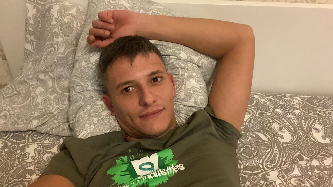  33204267  , 36 ,    -