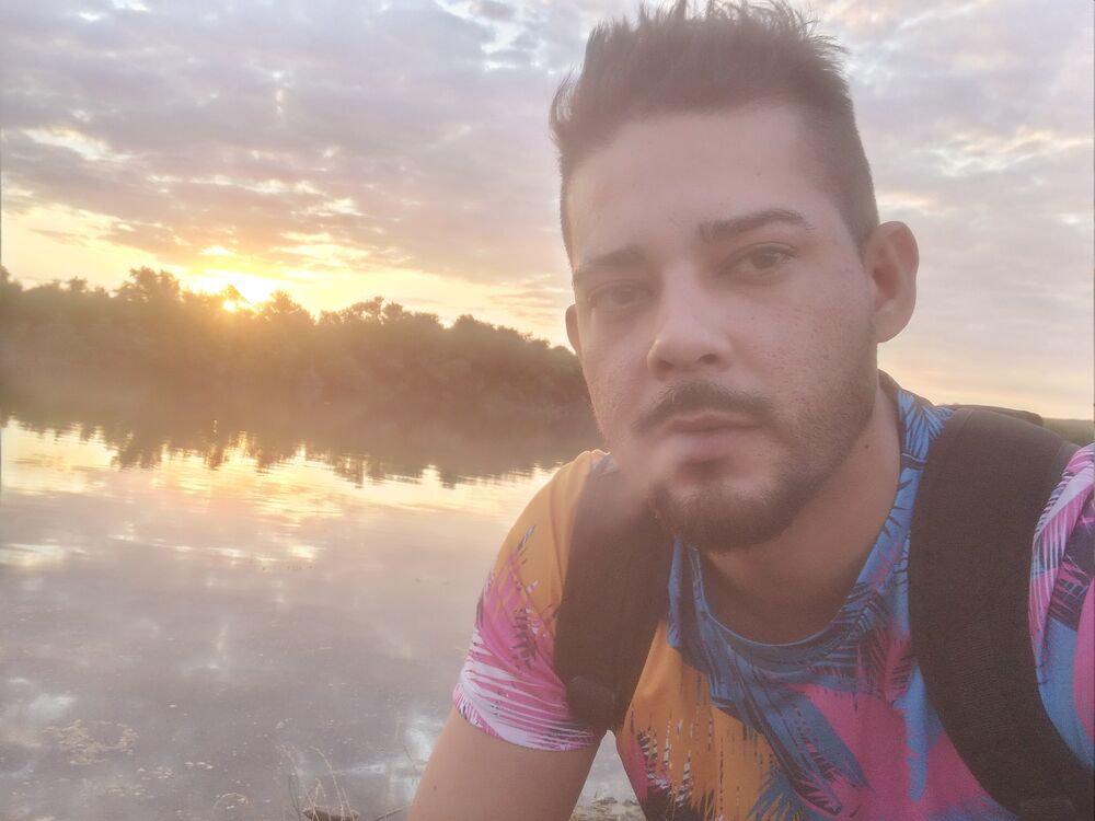  --,   Milton, 32 ,   ,   