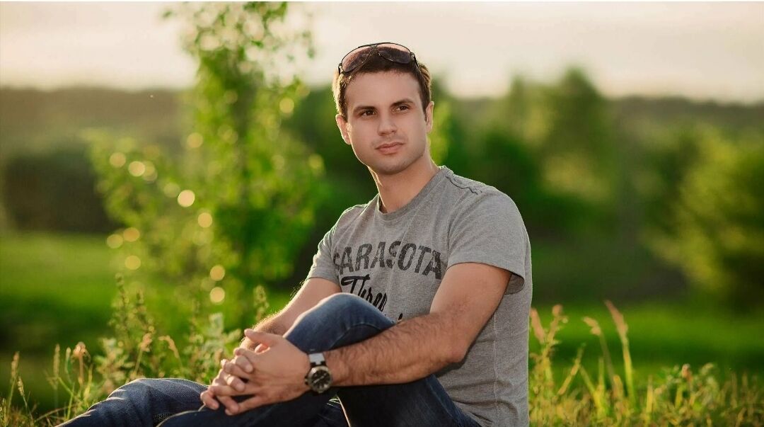  27411367  , 21 ,    -