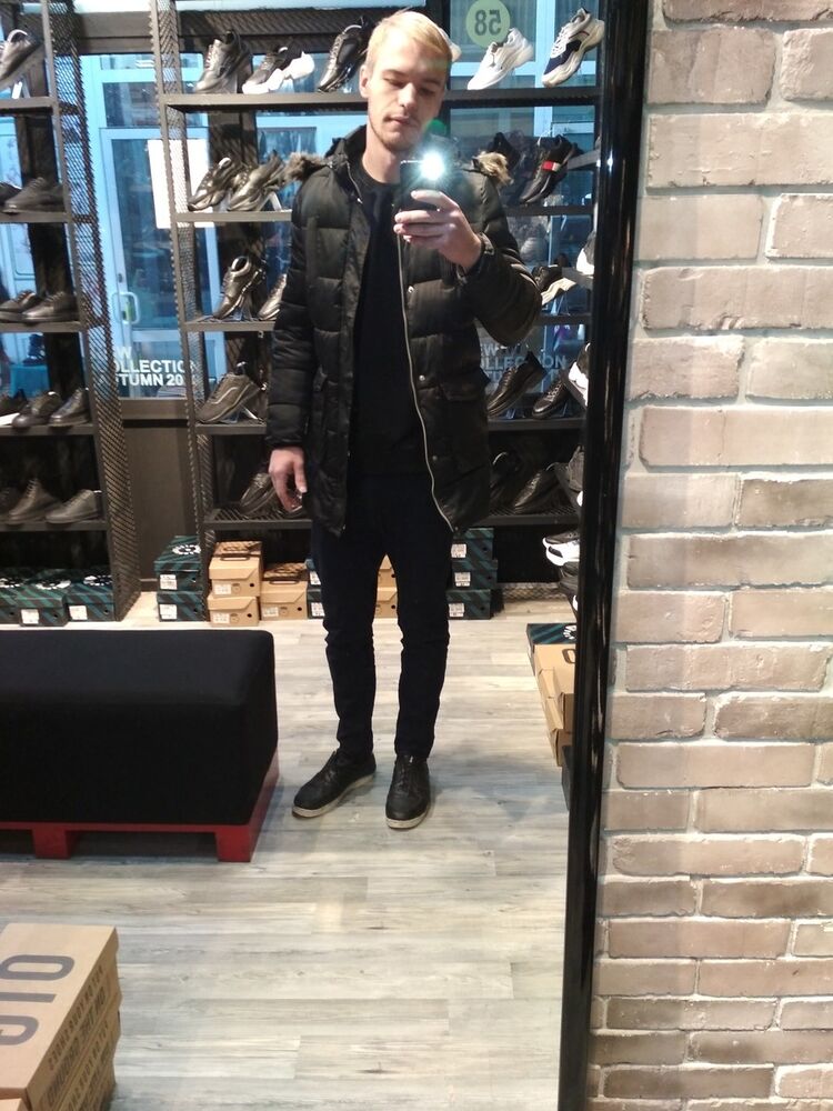  18247177  , 30 ,    