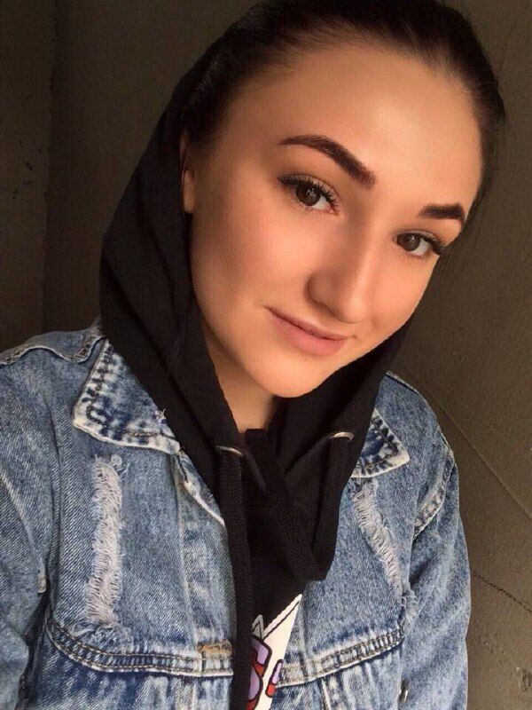  42784047  Yulyasoska, 22 ,    