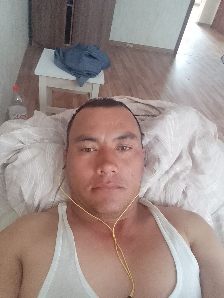  28098047  Zokir, 39 ,    