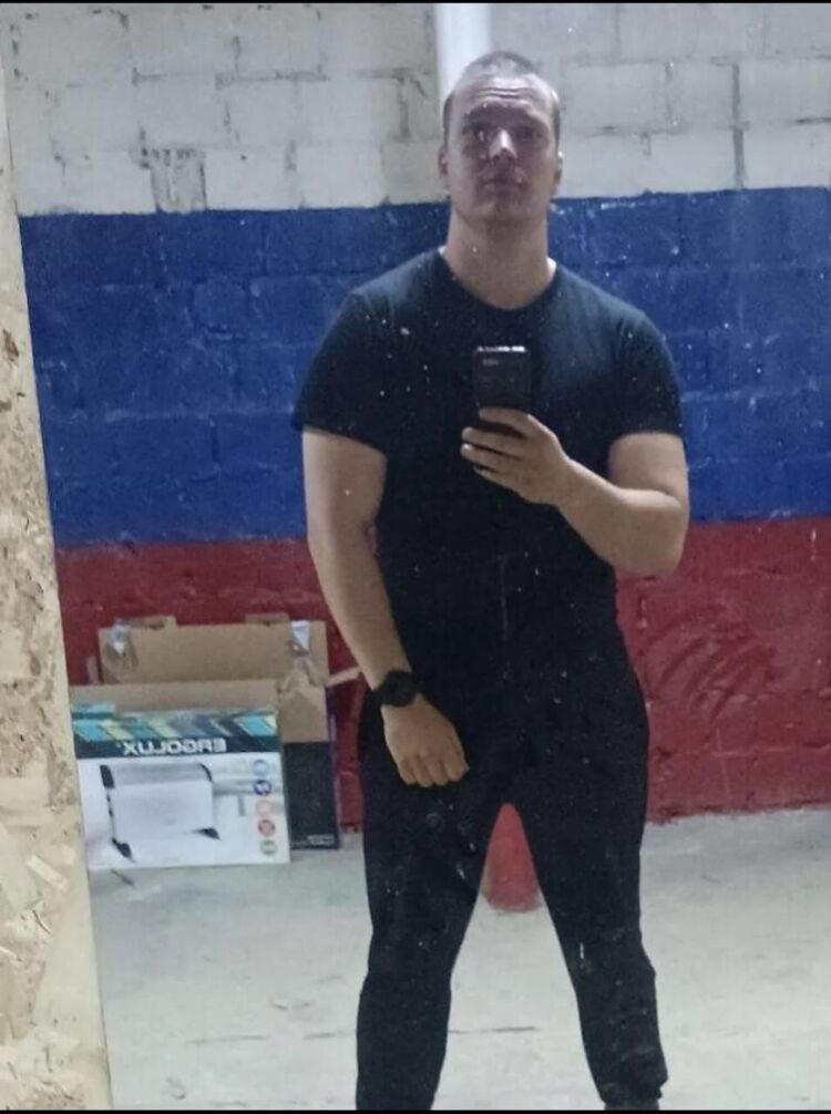  53983357  Vladislav, 26 ,    