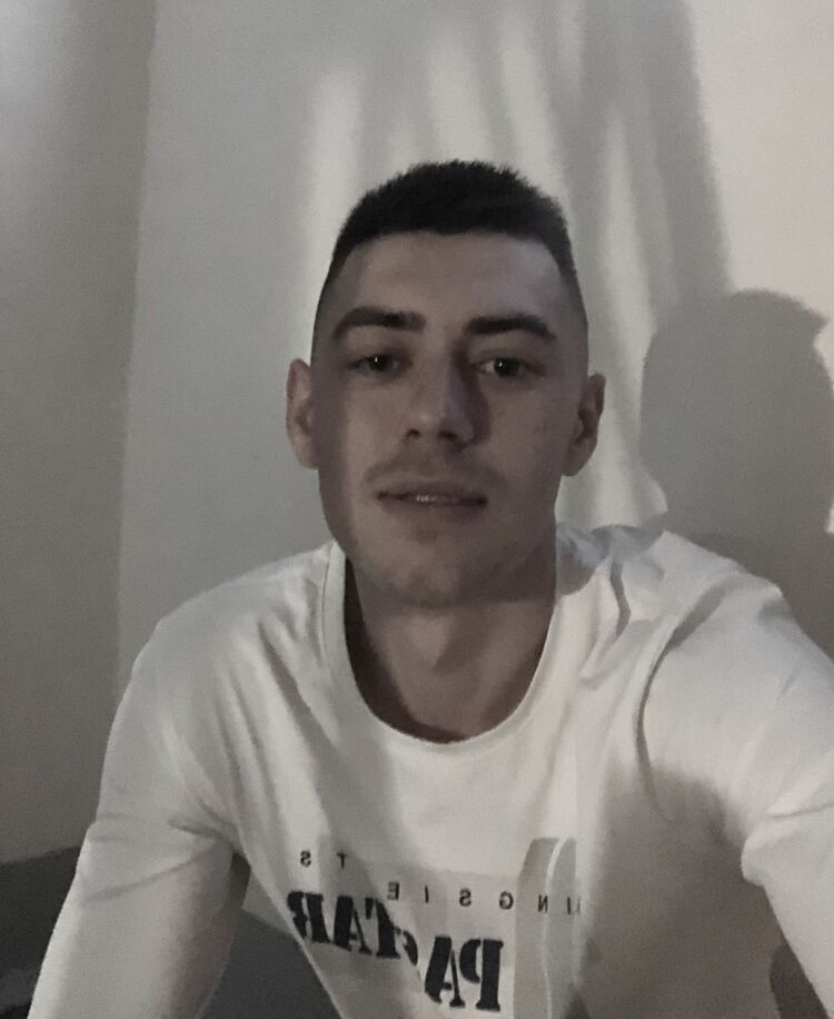  35887617  , 24 ,    