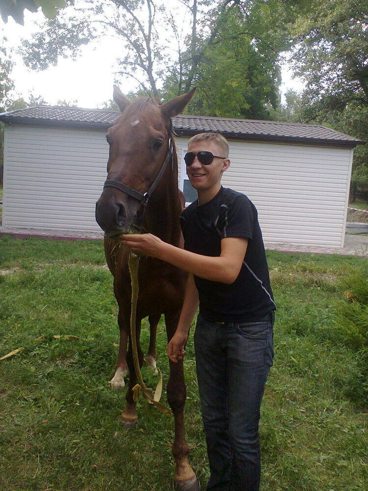  ,   Artem, 38 ,   ,   , c 