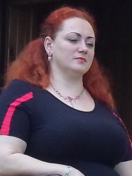  5864857  Valia, 50 ,    