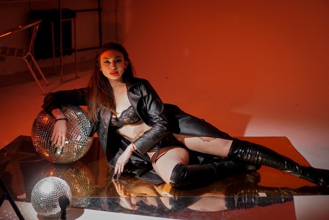  -,   , 22 ,   ,   