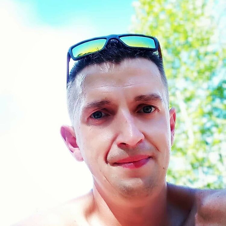  24689667  Boryska, 41 ,    