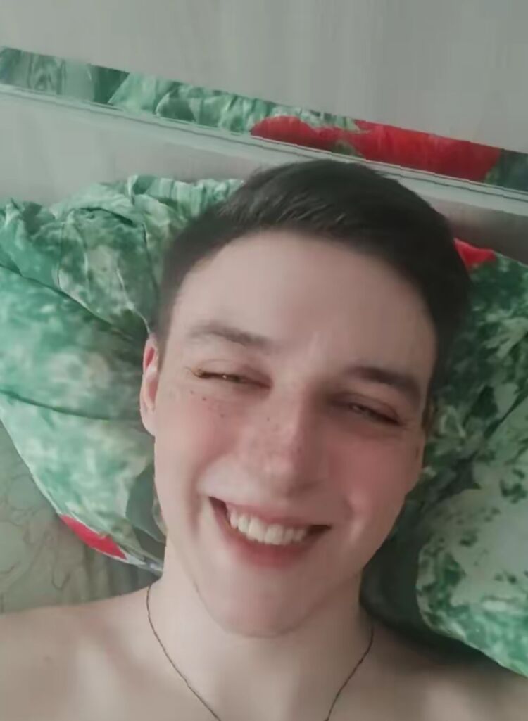  52842527  , 28 ,    