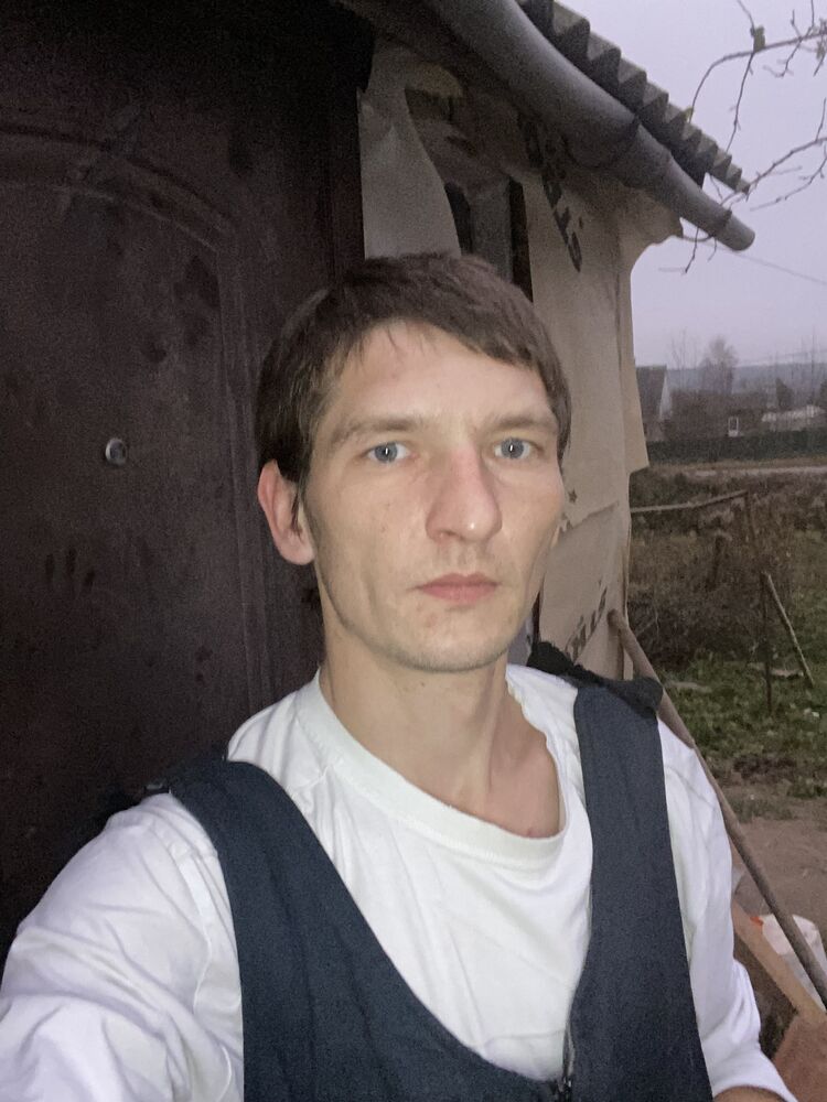  48140207  , 33 ,    