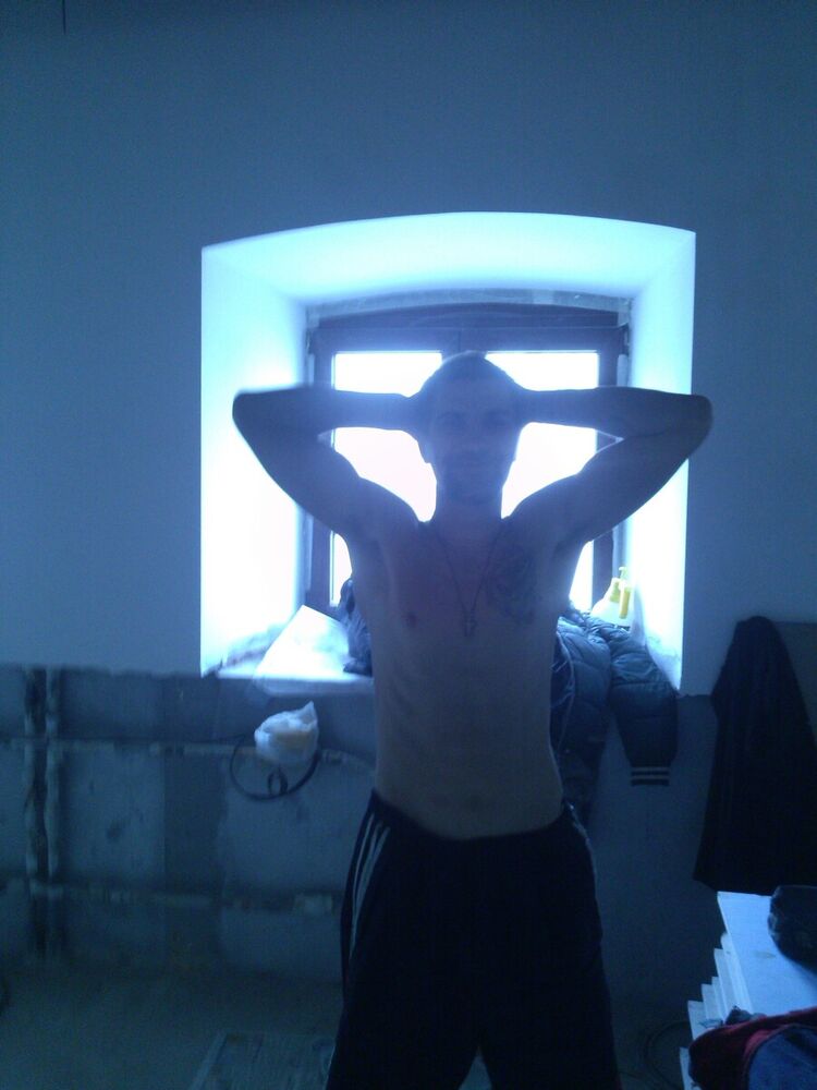  ,   Sergej, 40 ,   