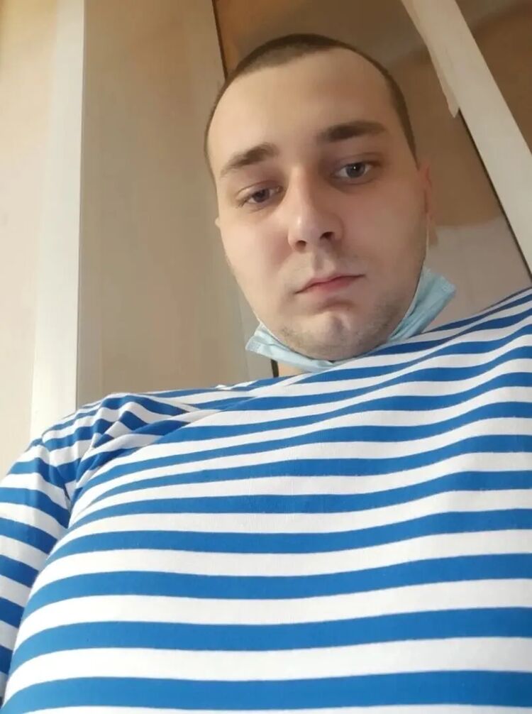  49587177  , 24 ,    