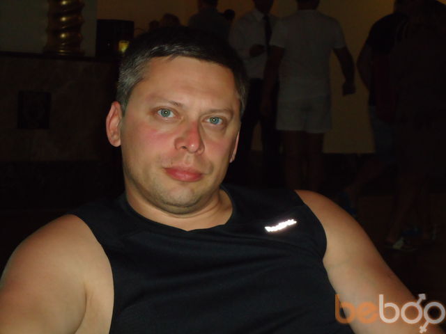  1305947  Vitek, 51 ,    