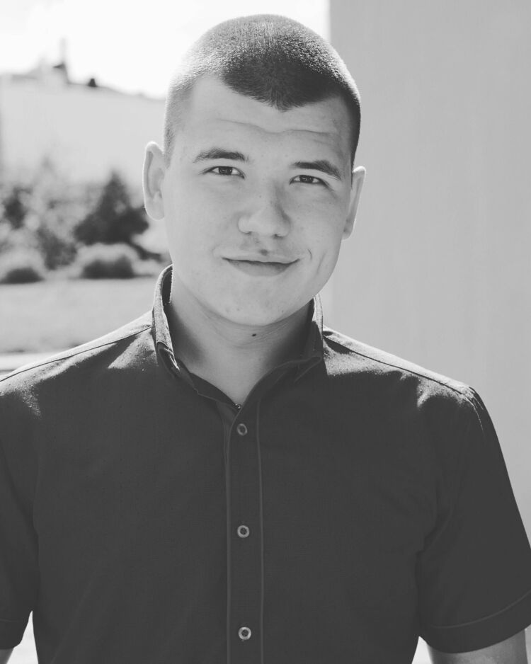  31107197  Vladislav, 28 ,    