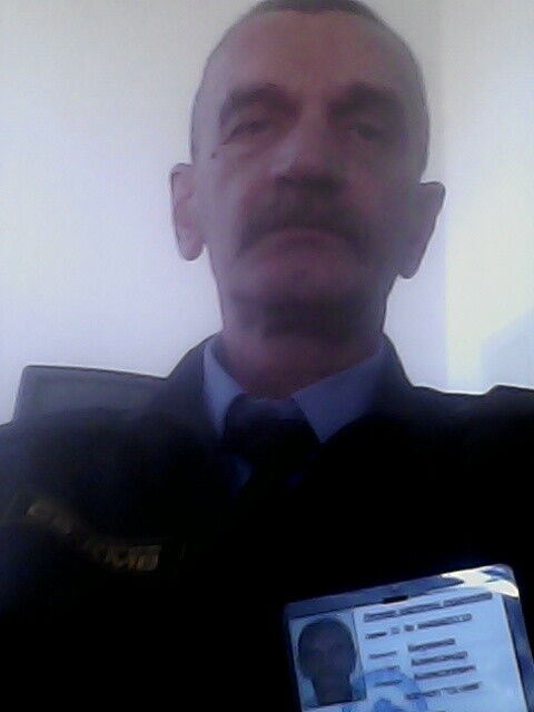  8339947  , 61 ,    