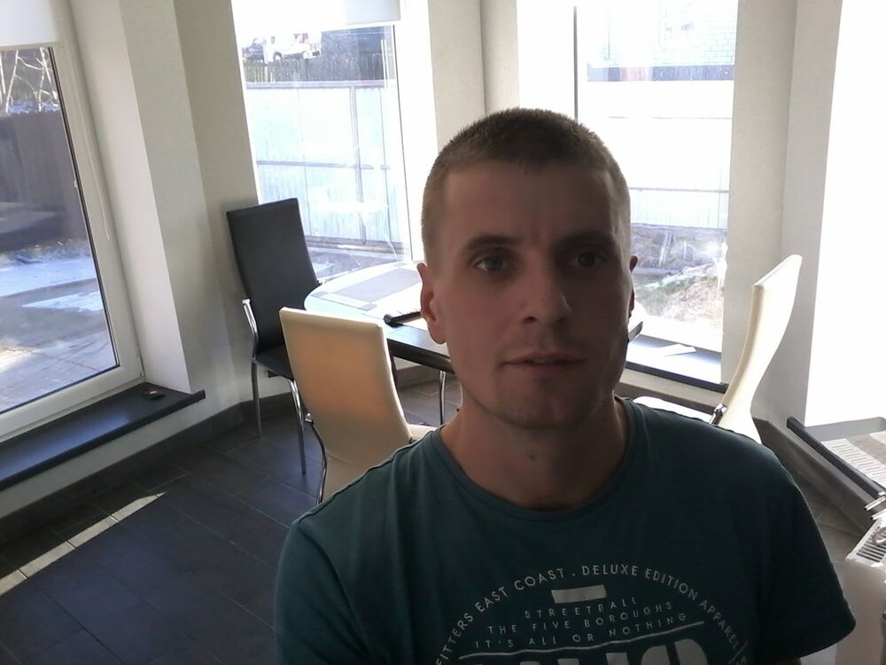  18808387  Igor, 38 ,    