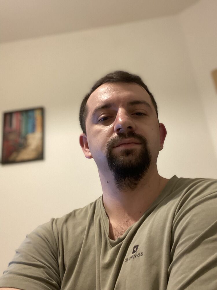  46830377  , 32 ,    