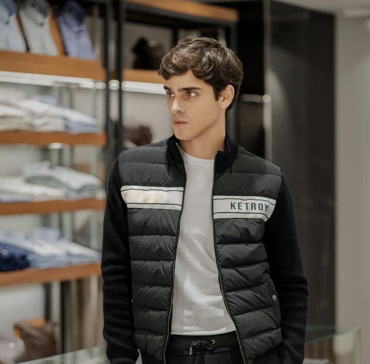 ���� 48881627 ������� �����, 26 ���, ���� ���������� � ������