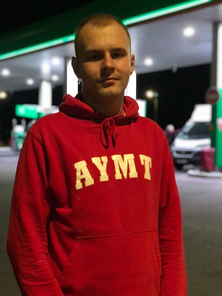  35527257  Vadim, 27 ,    