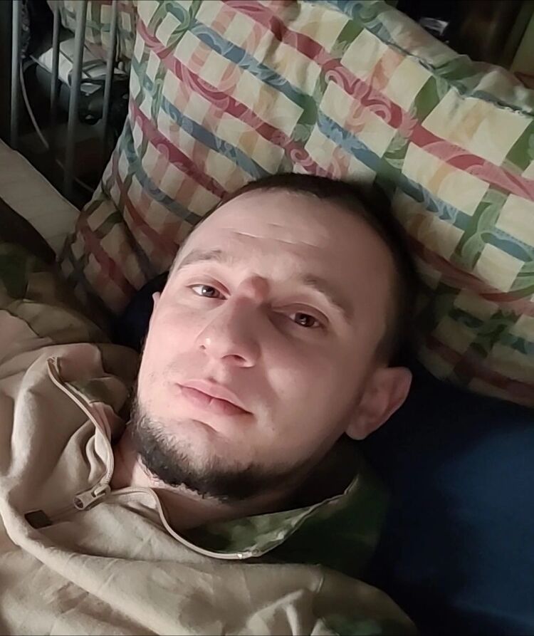  --,   , 27 ,  
