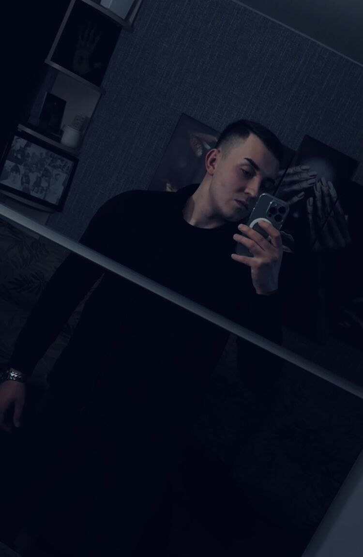  47347577  , 22 ,    