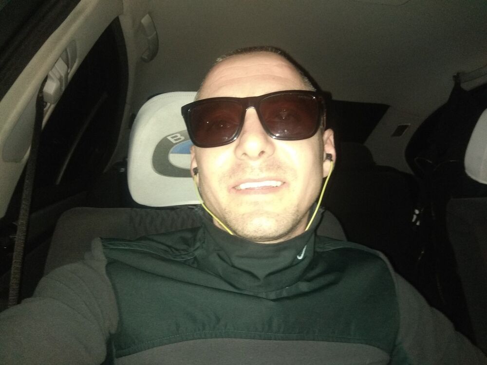  ,   Artem, 40 ,   ,   , c 