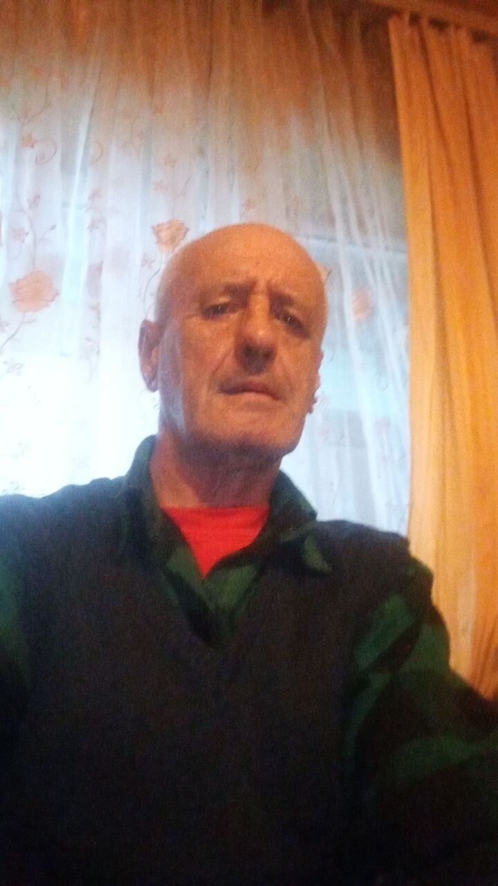  47732197  Wa, 51 ,    