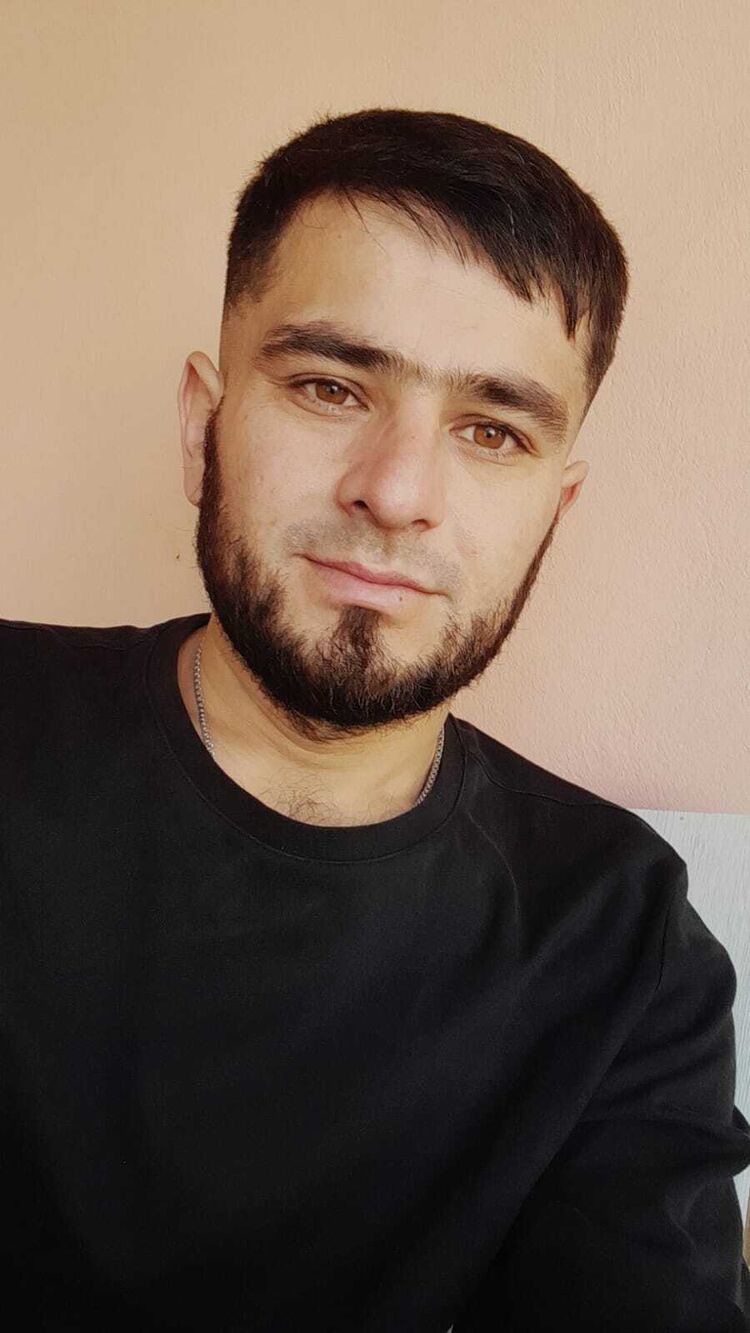  43862127  Samad, 31 ,    