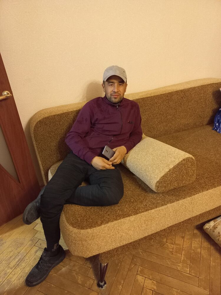  ,   Feruz, 36 ,   ,   