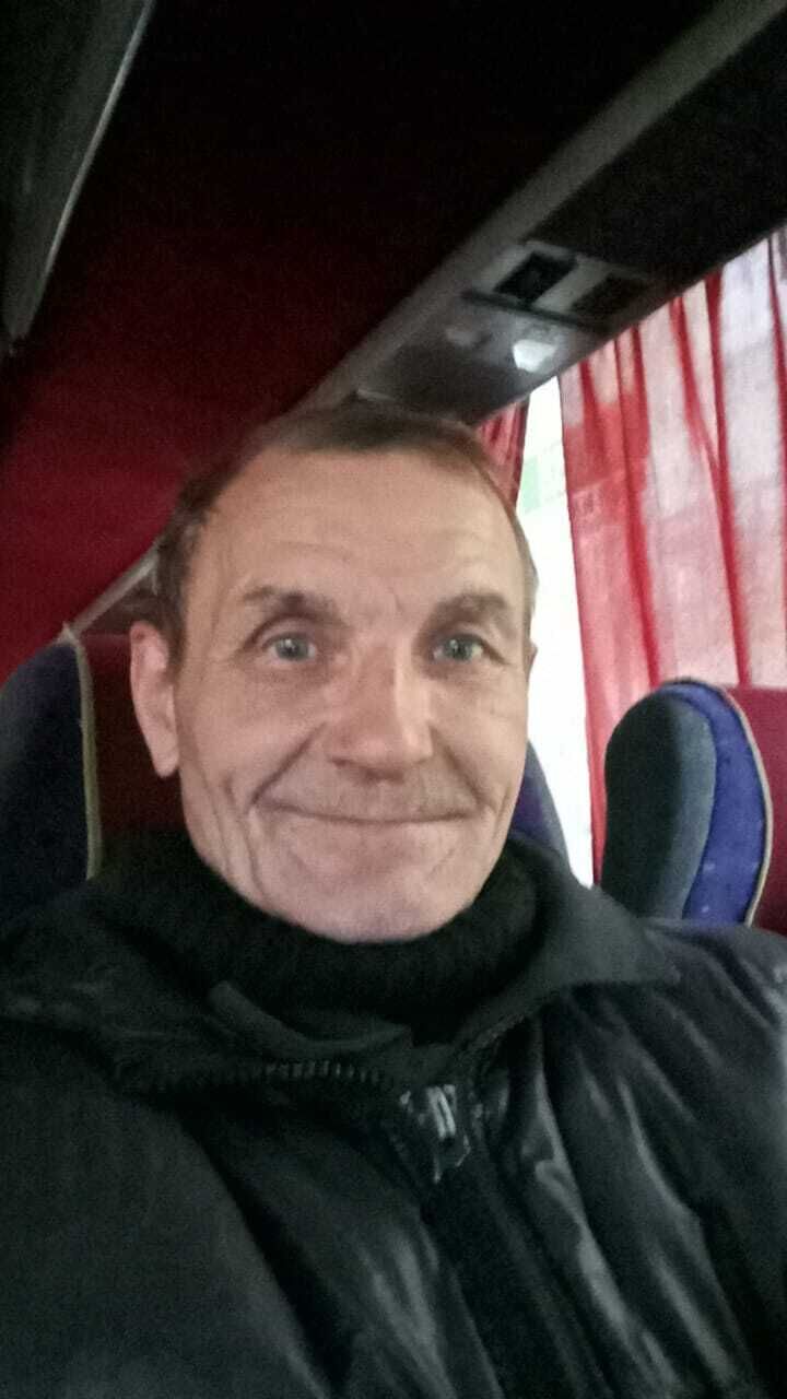  47222387  Mihai, 57 ,    