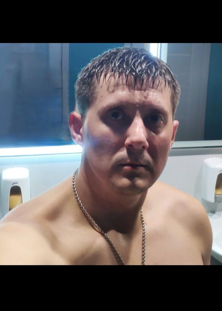  46772647  , 36 ,    