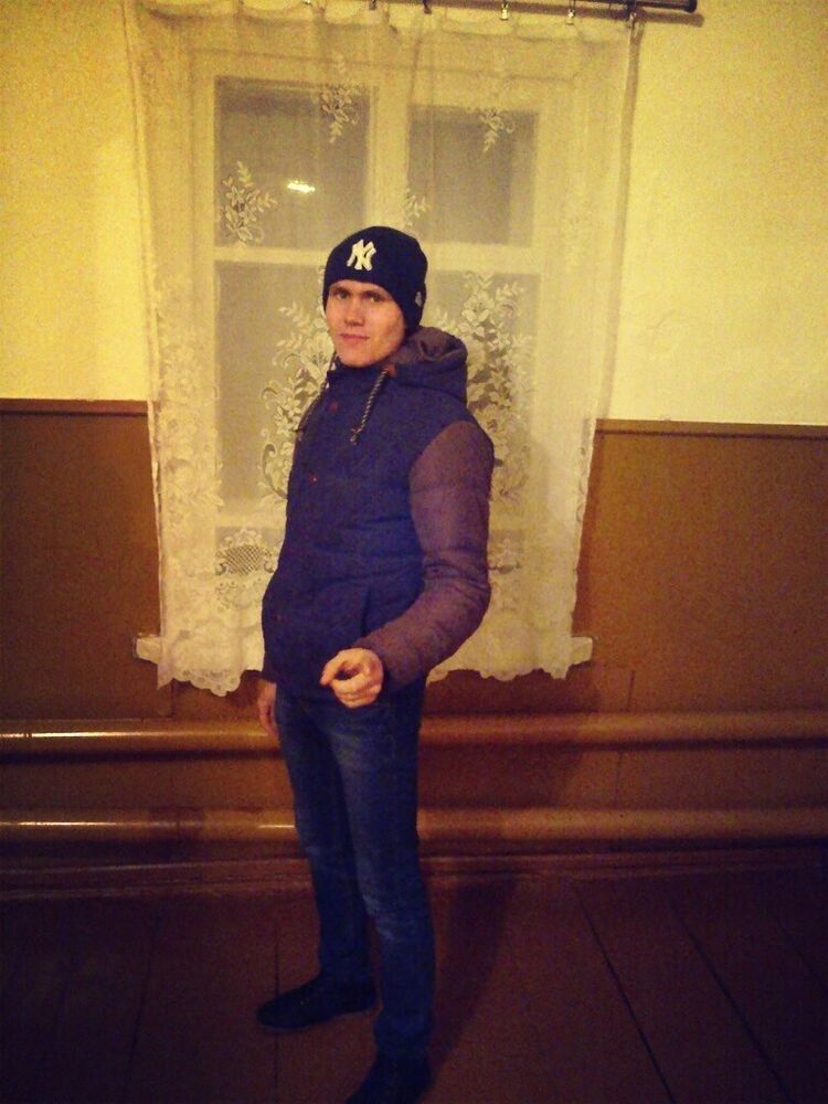  18936407  Vladislav, 29 ,    