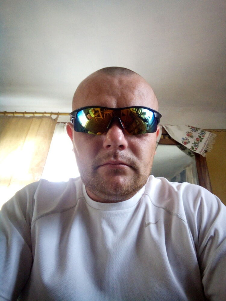  16891427  Dima, 33 ,    