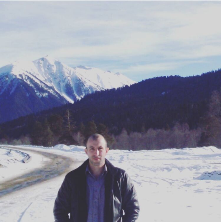  ,   Amir, 40 ,   ,   