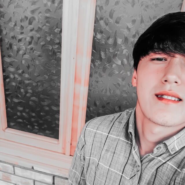  35954757  Diyor, 25 ,    