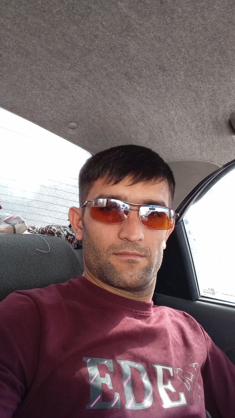 35701497  , 33 ,    