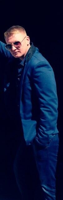  9667737  Roman, 37 ,    