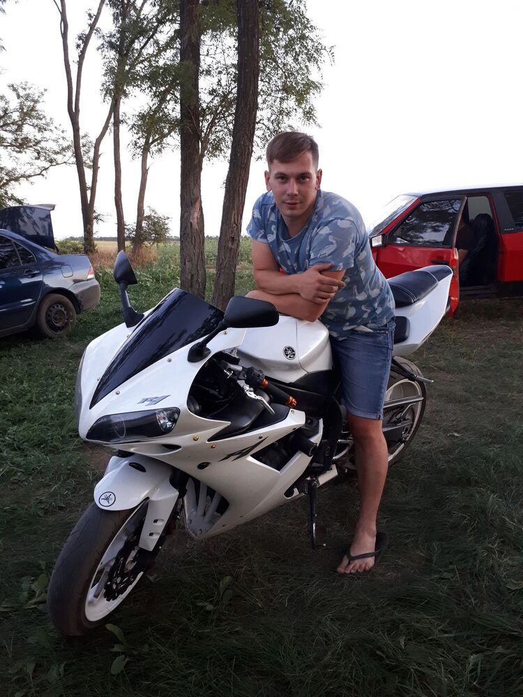  --,   , 33 ,   