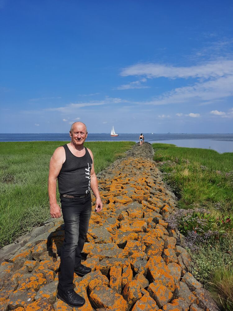  24437717  Victor, 60 ,    Vechta