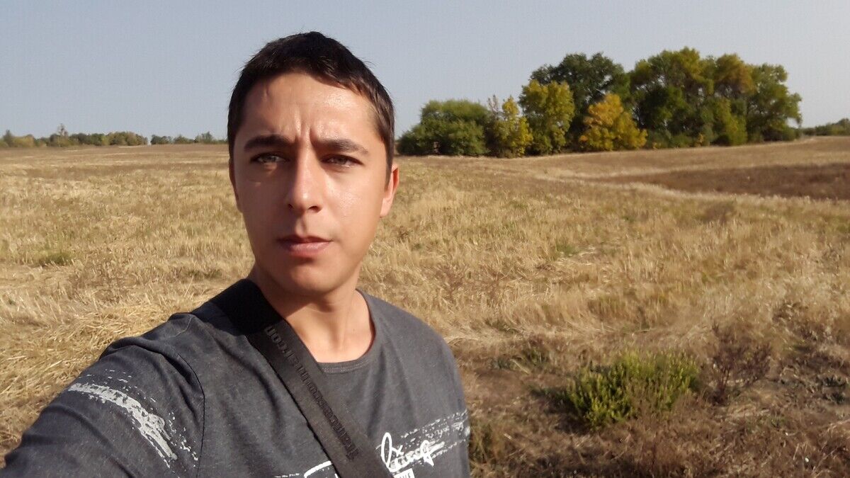  21497867  , 28 ,    