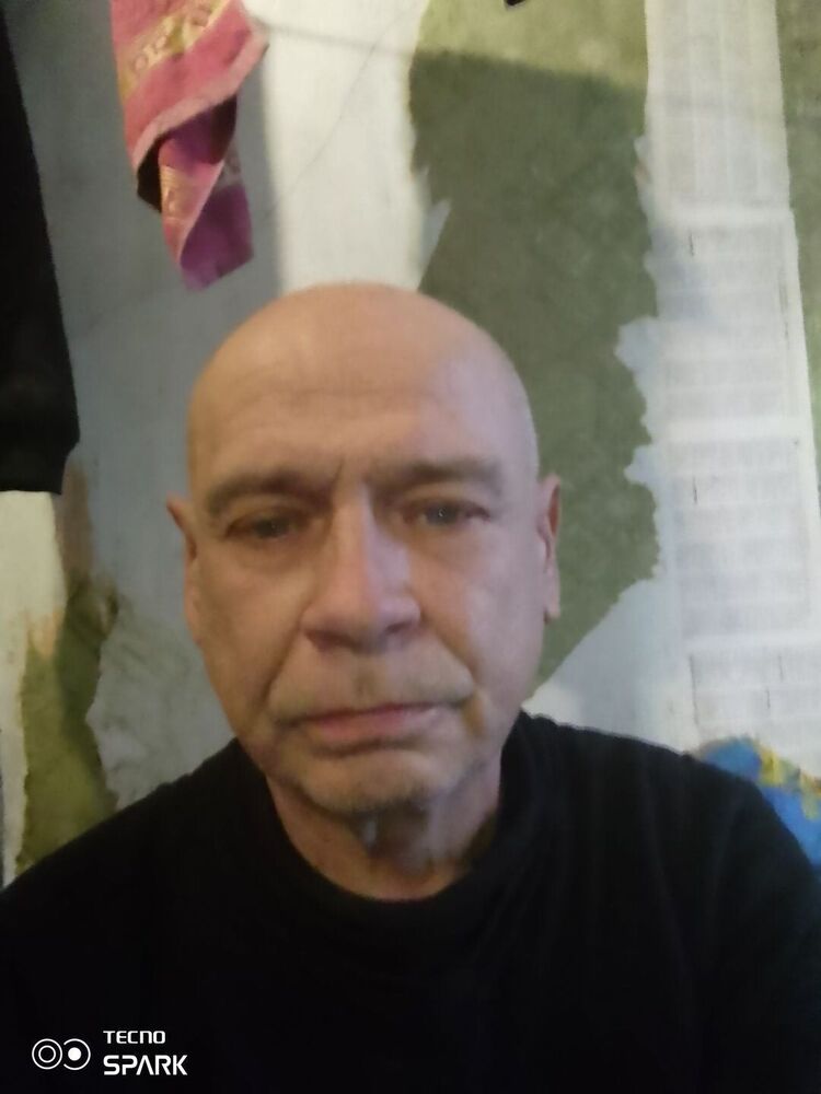  40207637  , 63 ,    