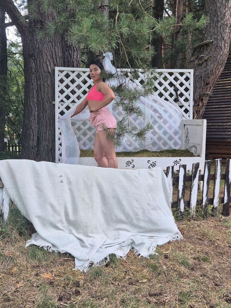  53214647  , 33 ,    