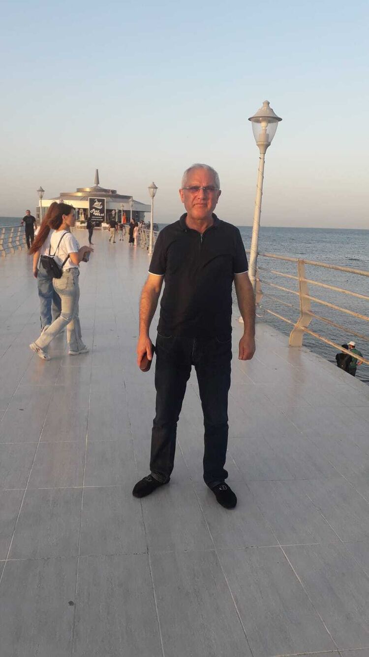  ,   Muslim, 53 ,     , c , 