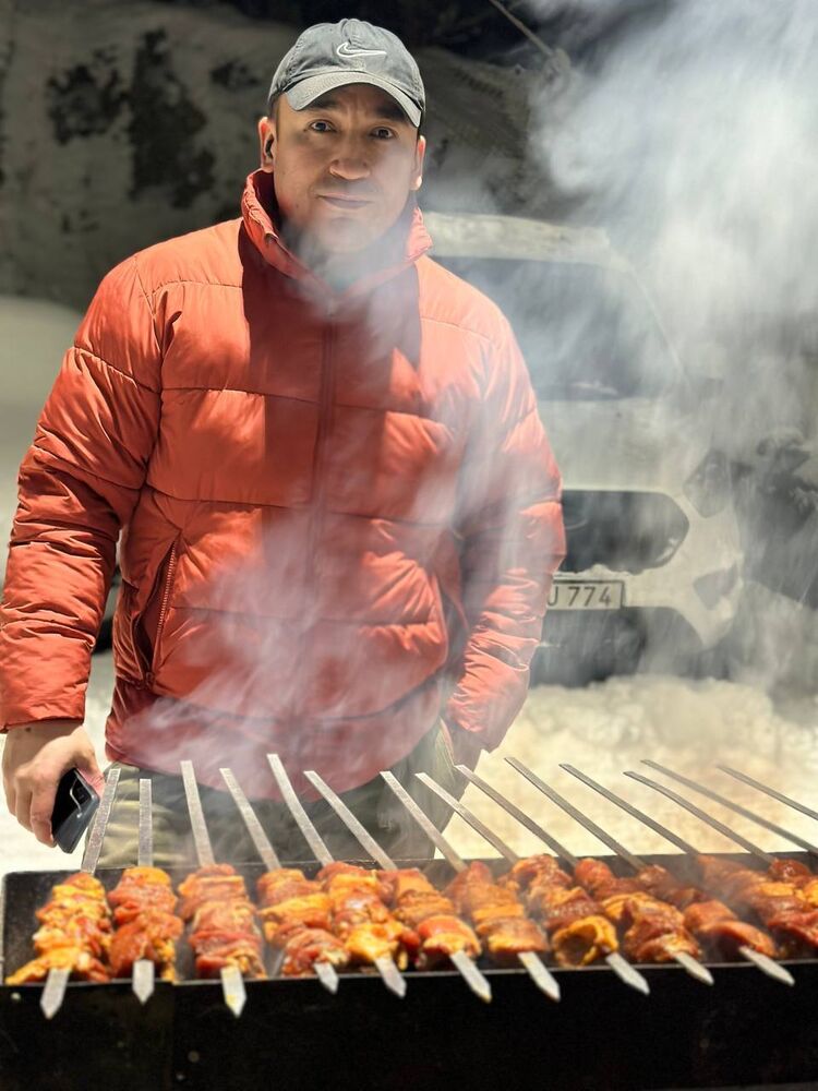  53844657  Jama, 40 ,    Solna