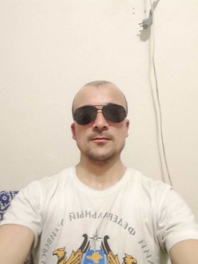  42089847  Sherali, 38 ,    