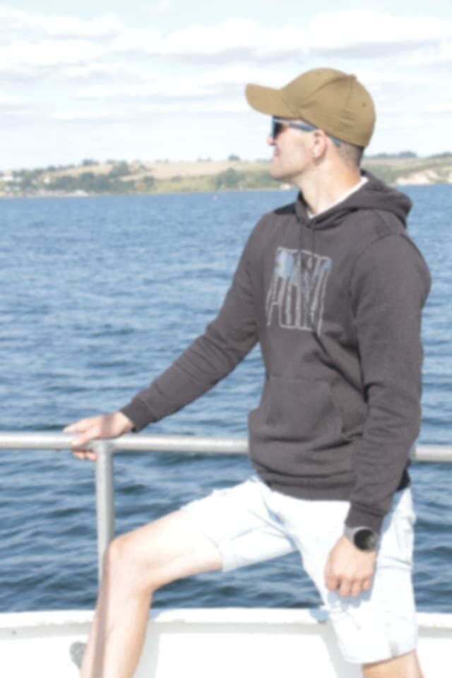  ,   Igoris, 36 ,     , c 