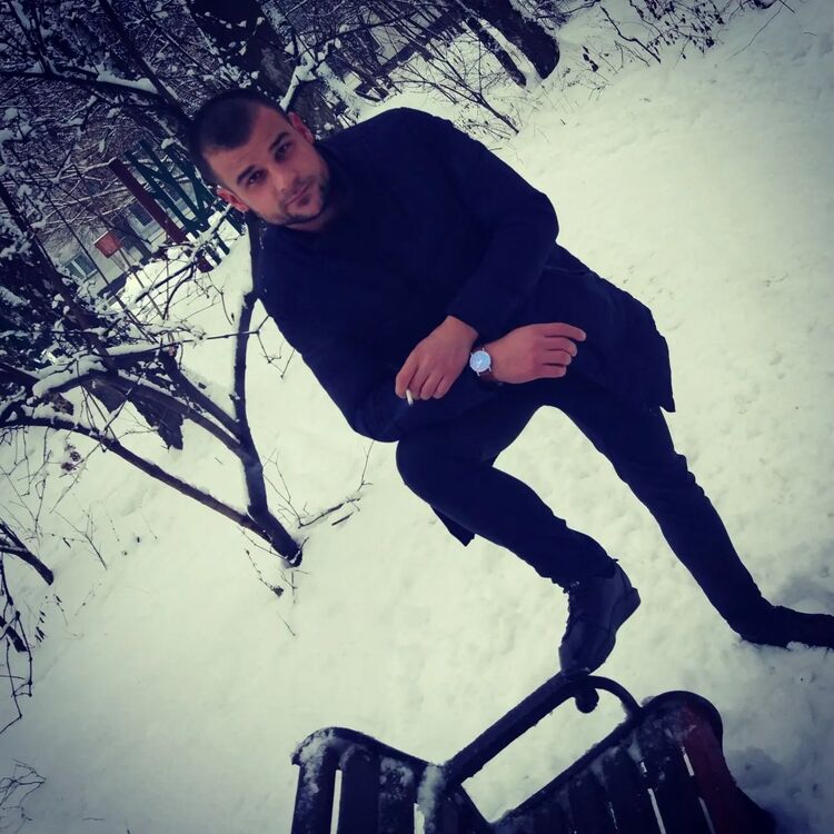  27623007  Vitalij, 34 ,    