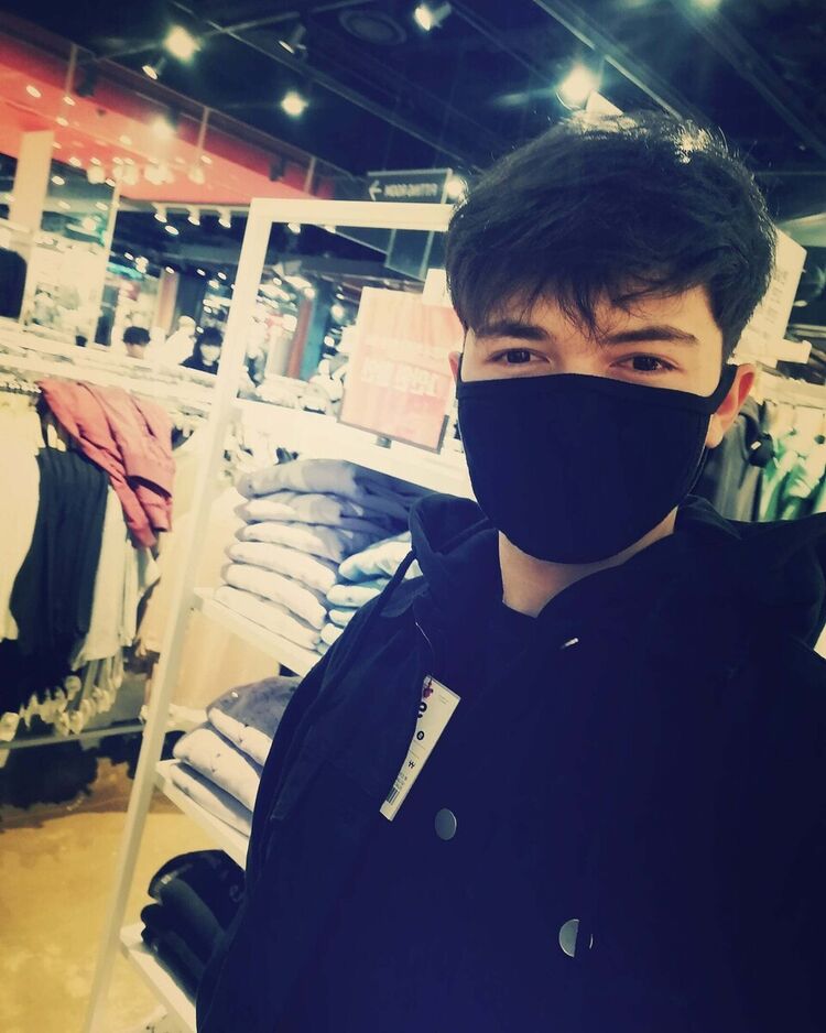  22264387  Alik, 27 ,    Kwangju