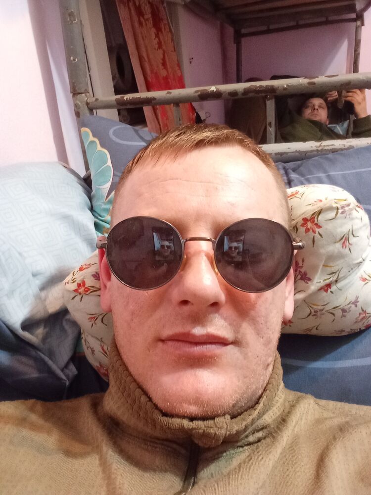  48664247  , 34 ,    