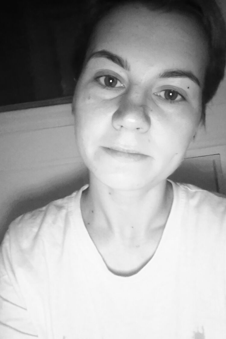  ,   Katya, 30 ,   